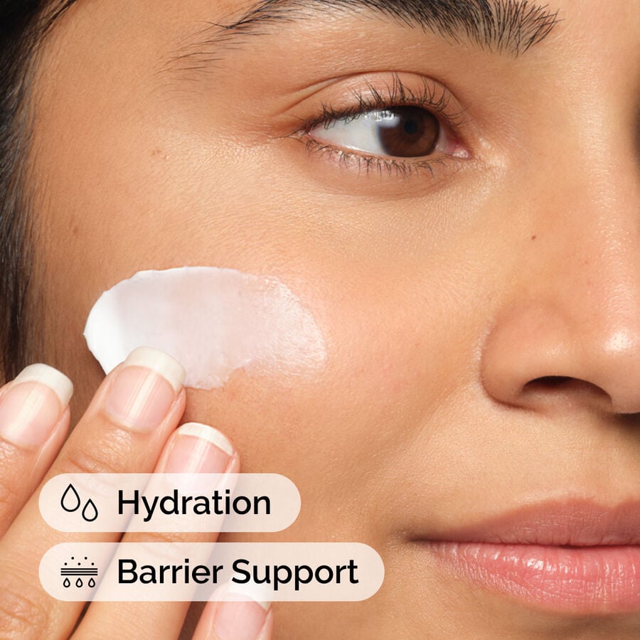 natural-moisturizing-factors-ha-y9 ord-natural-moisturizing-factors-ha-model-application-with-benefits.jpg