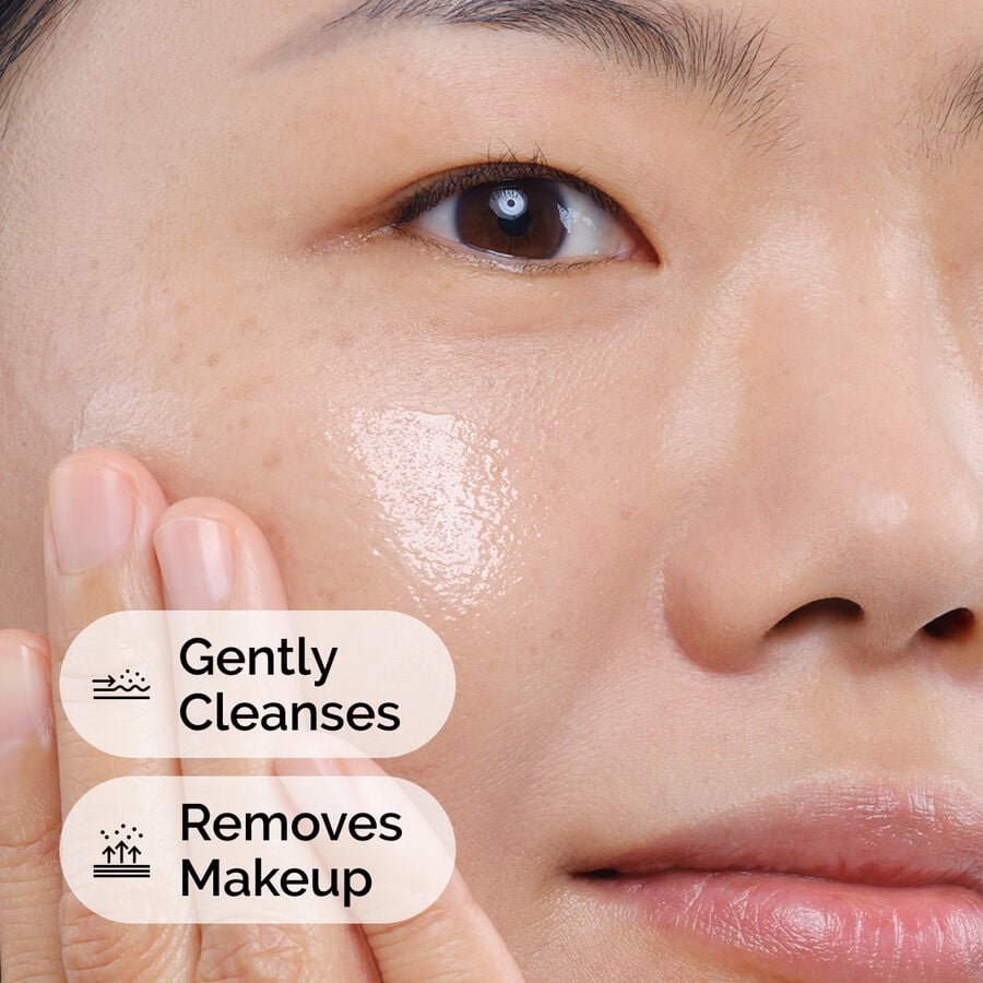 squalane-cleanser-c2 ord-squalane-cleanser-model-application-with-benefits.jpg